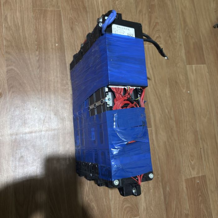 5 Кіловат. Акомулятор на безперебійне живлення 48 вольт