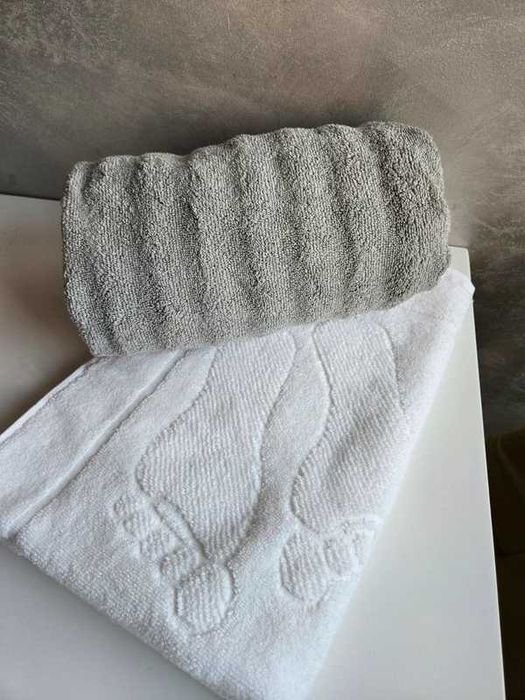 ekskluzywny komplet ręcznik rewelacyjnej jakości 650G .