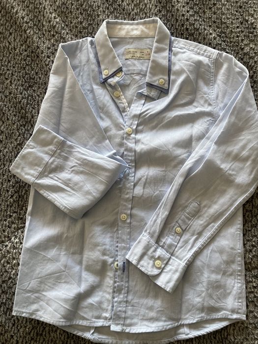 2 camisas Zara (uma gola dupla outra sem gola)