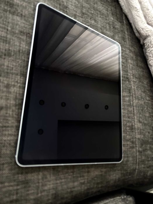 iPad Air 6 13" M2 128GB cellular niebieski USZKODZONY