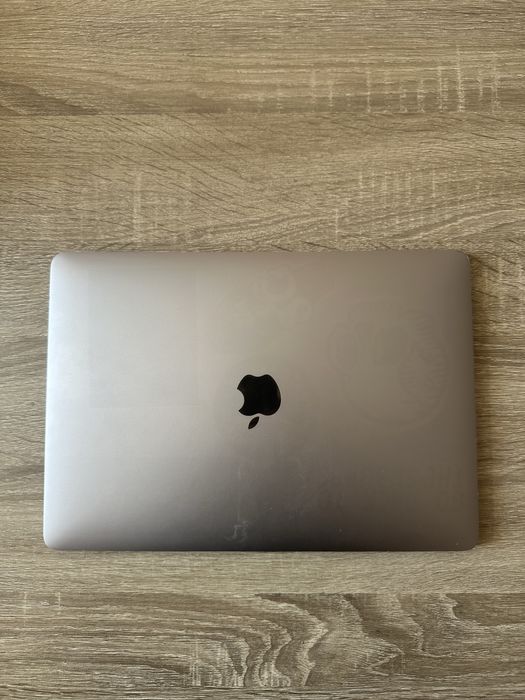 Ноутбук Macbook Pro 2017 256 GB Touchbar
