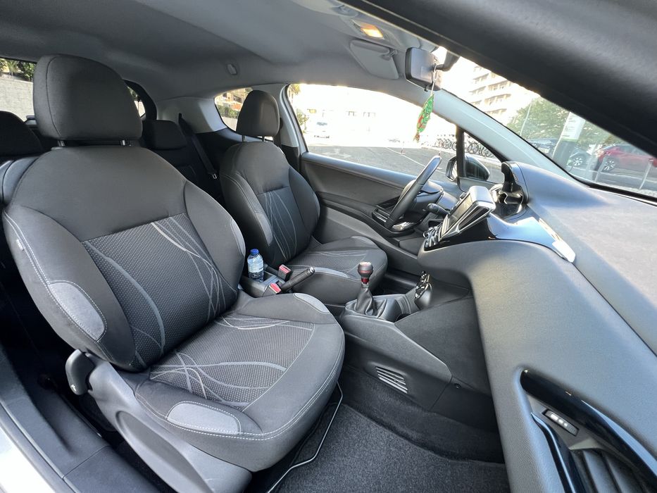 Peugeot 208 1.2 VTI Nacional - 120.000kms Estado Imaculado