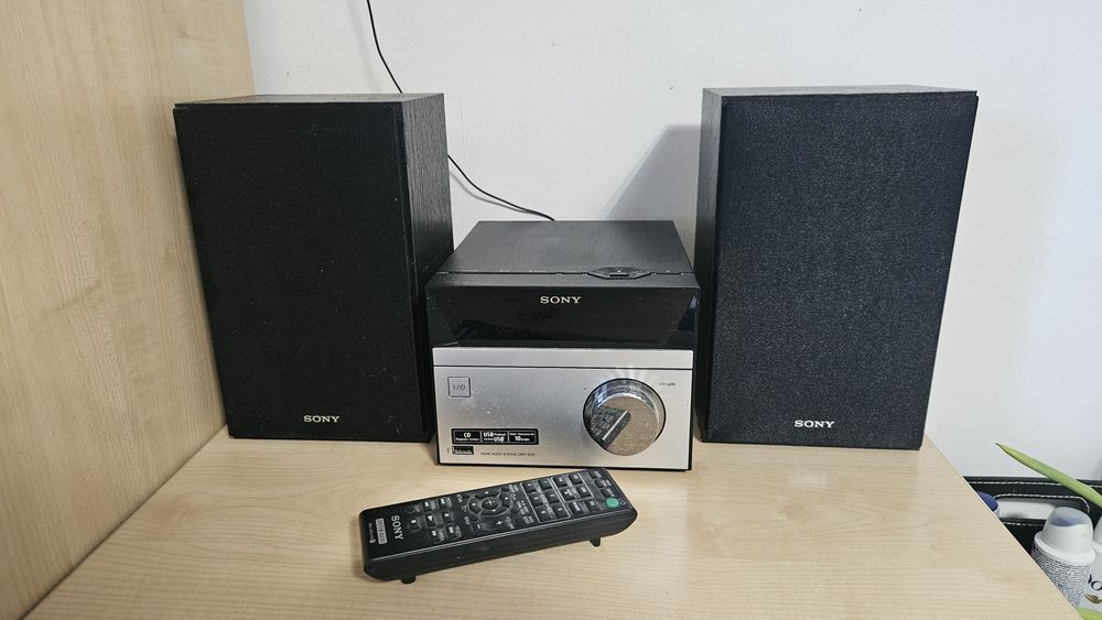 Wierza z głośnikami