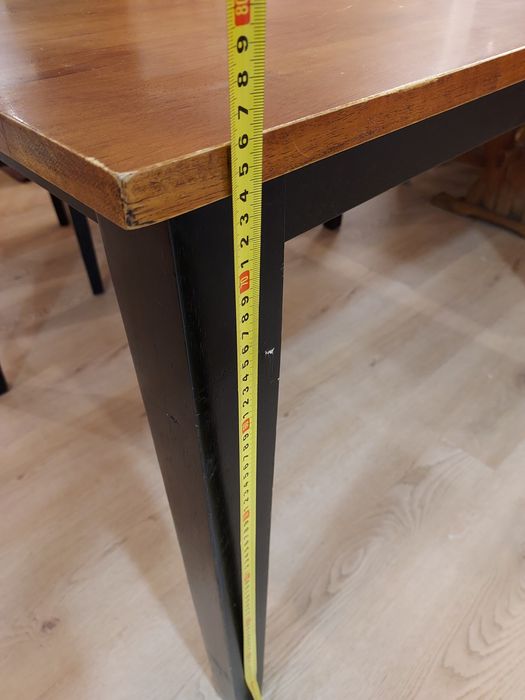 Mesa com 4 cadeiras 122*91cm