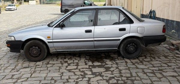 Para peças TOYOTA Corolla Sedan (_E9_)