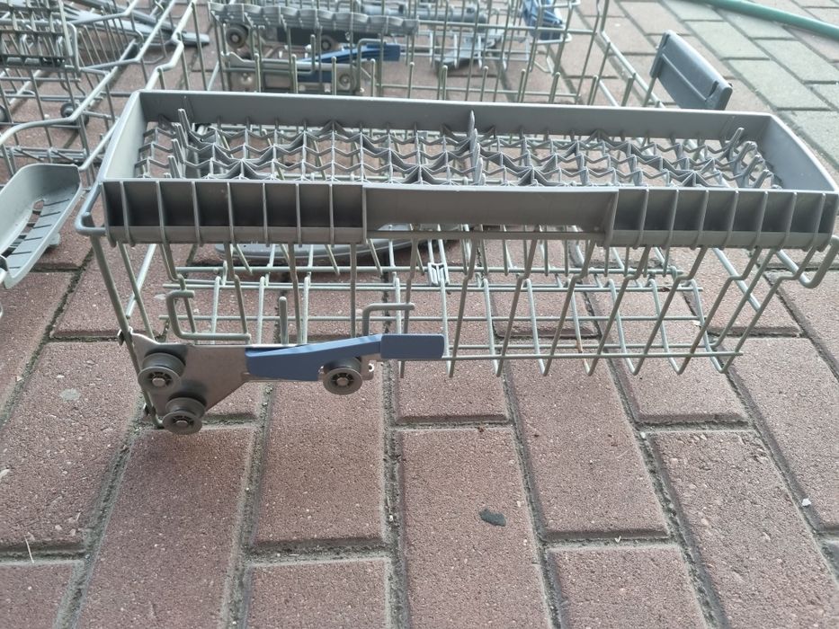 Kosze do zmywarki bosza szer 60 i 45 .i do electrolux  szer 60.