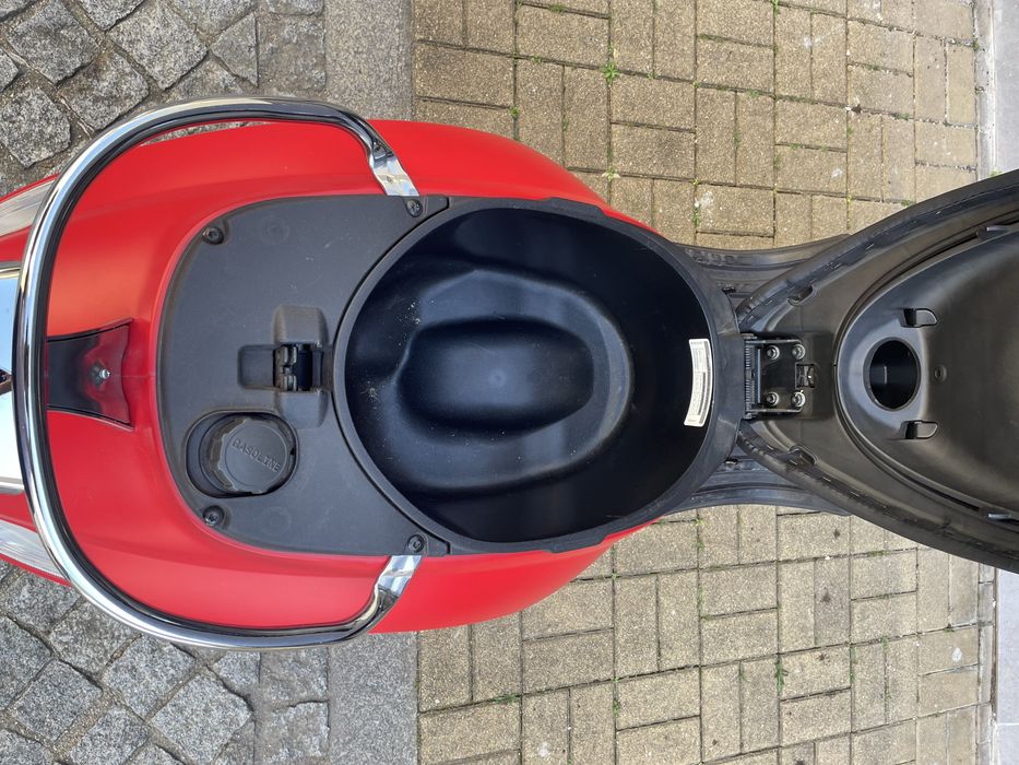 Vespa Primeira Sport 125