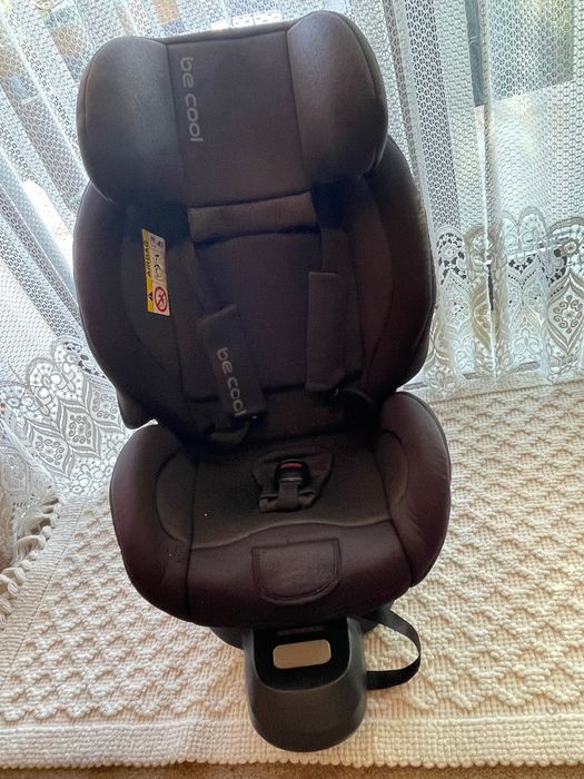 Cadeira com isofix e roda para o lado