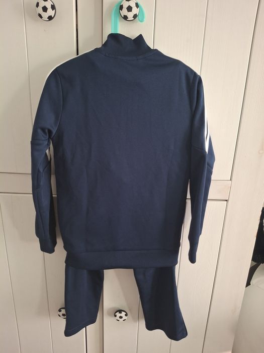 Dres sportowy adidas