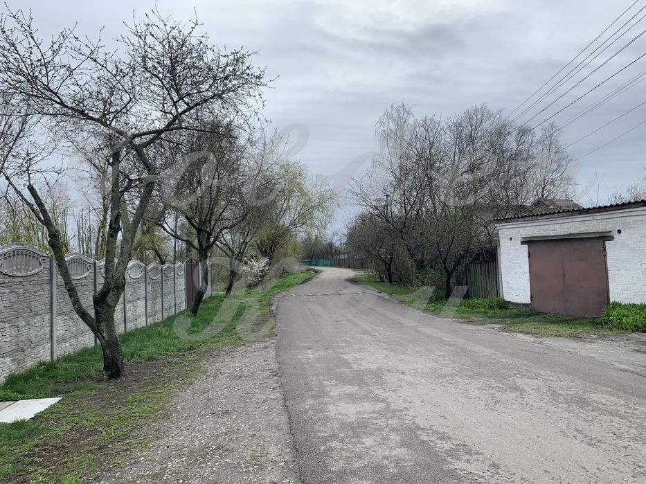 Продам Земельну ДІЛЯНКУ 31 соток, ЦЕНТР, ГАЗ с.Іванків