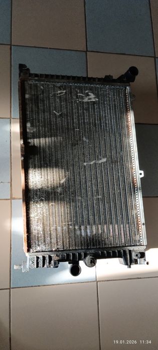 радіатор охолодження Opel Vectra