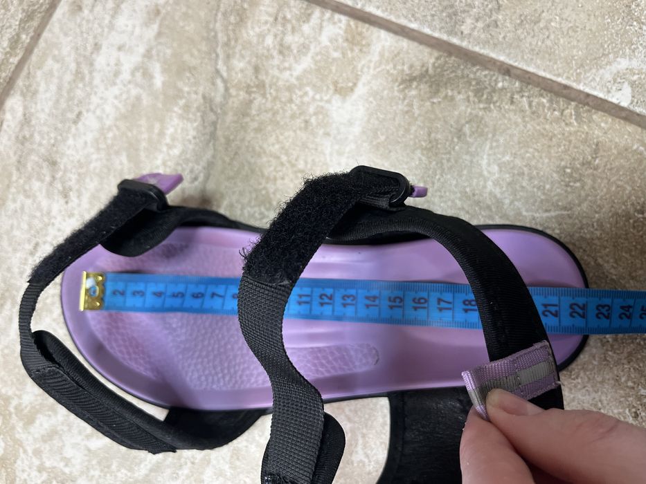 Босоніжки для дівчинки