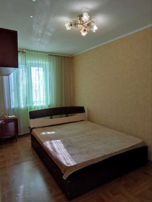 Сдам на длительный   срок  2-х ком. кв. ЦЕНТР .