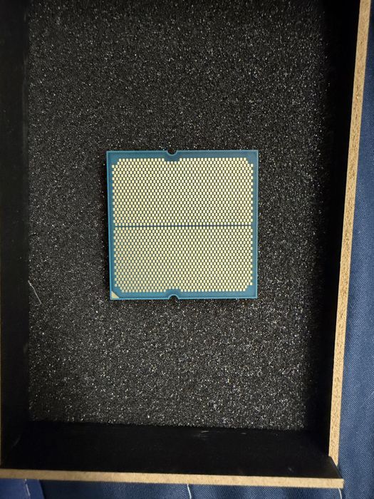 AMD RYZEN 5 8600g