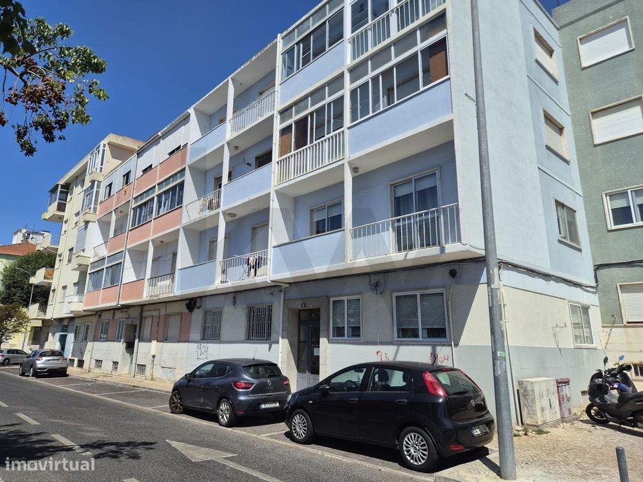 Apartamento T2 pronto a habitar