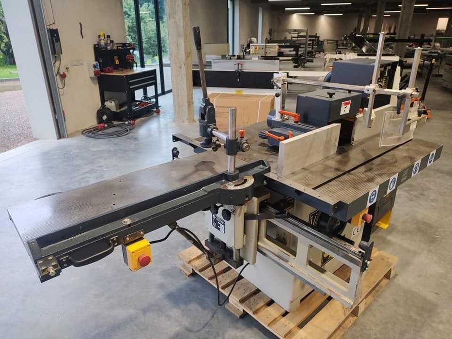 Frezarka dolnowrzecionowa Gomad FD 2, frezarka z wózkiem