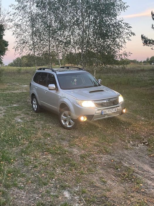 Subaru Forester 2008• 2.0 дизель • МКПП • повний привід