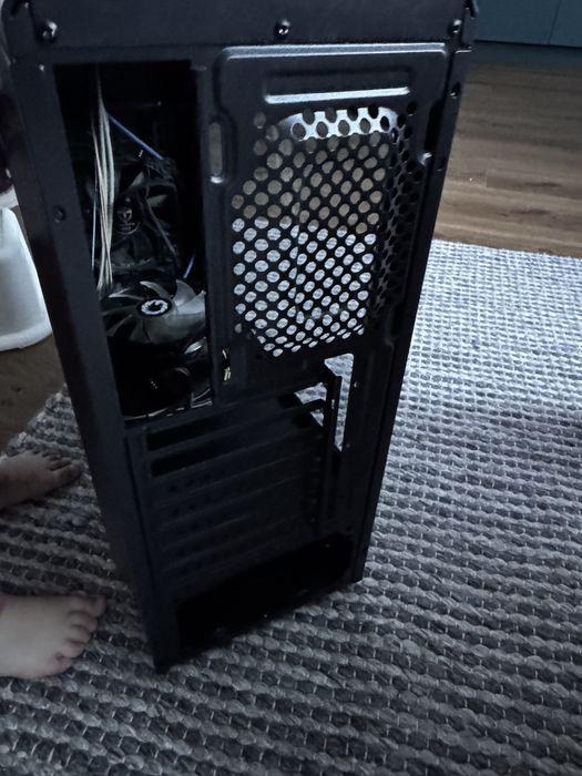 Комп’ютерний корпус ATX / Micro-ATX FR-5706A, чорний