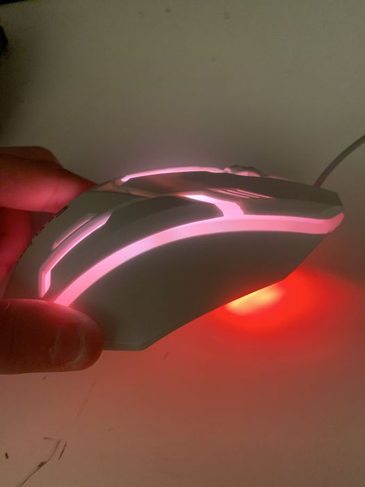 mouse gamer que troca de cores
