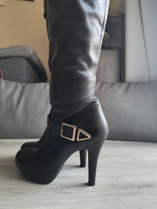 Czarne kozaki damskie rozm. 40