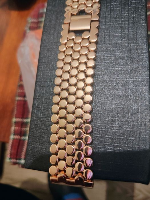 Bransoletka do zegarka długość całkowita 18 cm .