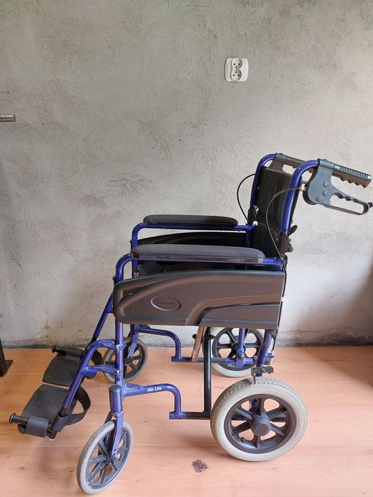 Wózek inwalidzki INVACARE Alu Lite