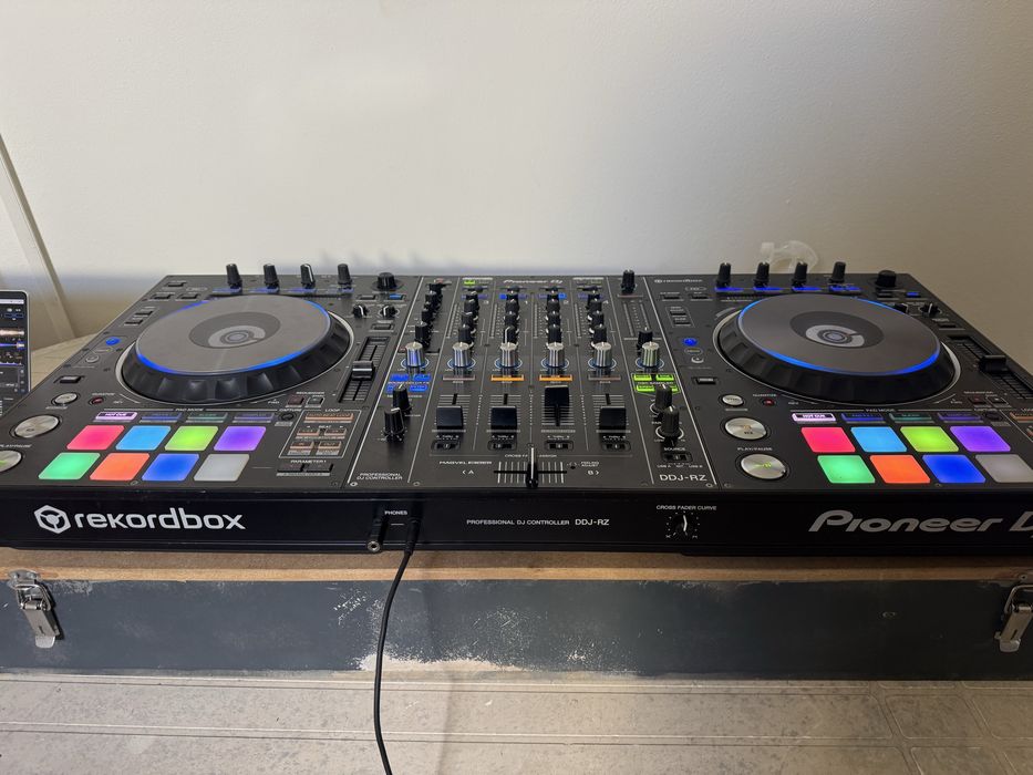 Cotroladora DDJ RZ