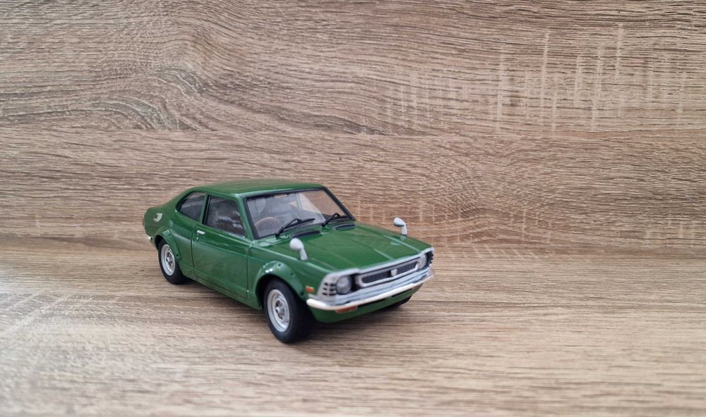 Toyota Corolla T27 levin 1:24