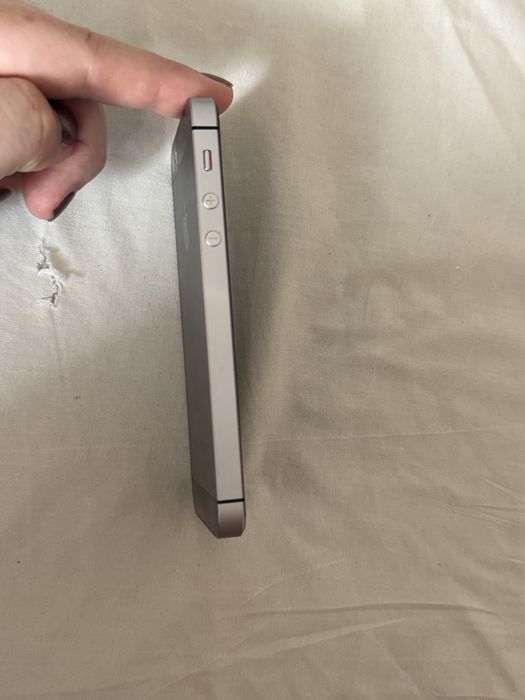 Telefon Iphone SE