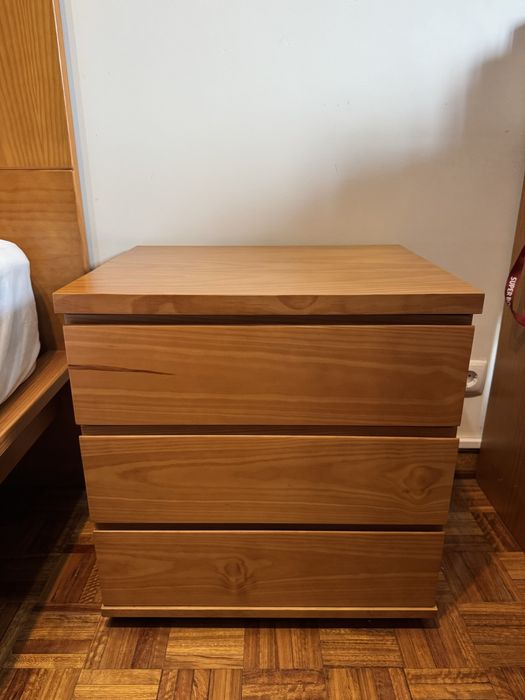 Mesa de cabeceira