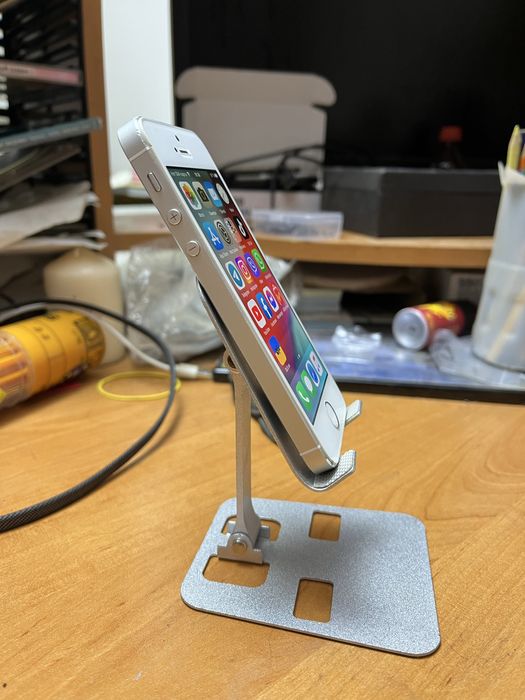 Iphone 5s 16gb r sim 100% акб