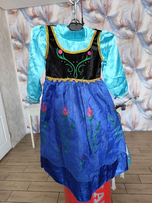 Продаж  сукні,плаття  Анни