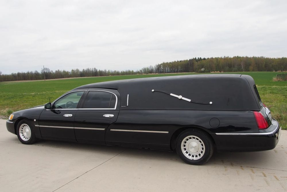 Lincoln Town Car Karawan Pogrzebowy 6 Osobowy Fv23% Split Payment