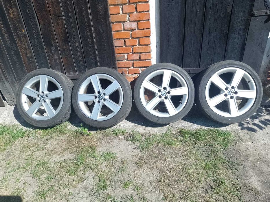 Alufelgi VW 17' komplet