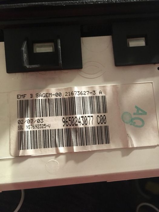 Display lcd Peugeot 307 / citroen c5 central Reparação