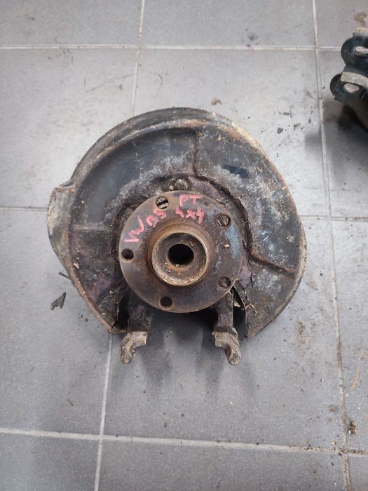 VW passat B5 fl syncro 4motion zwrotnica piasta prawy tył prawa tylna