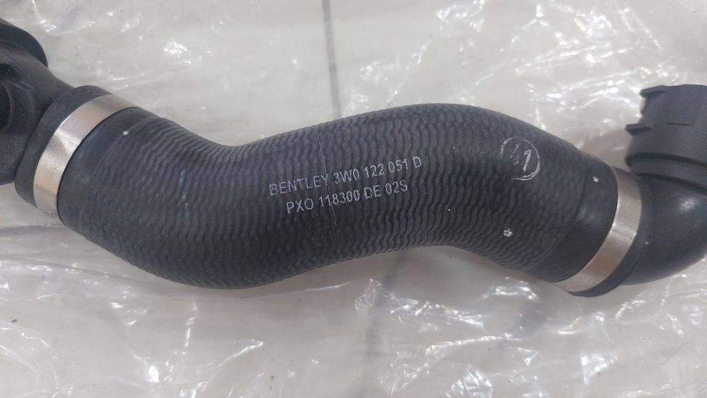 Патрубки системы охлаждения радиатора Bentley Continental GT Flying Sp