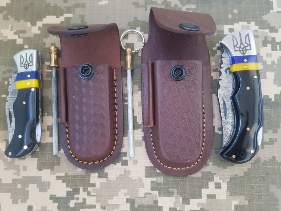 Ніж ЗСУ ручної роботи з дамаської сталі