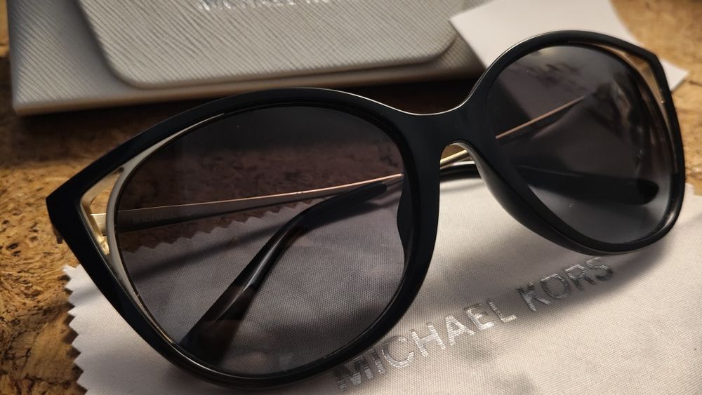 Óculos de sol Michael Kors (novos)