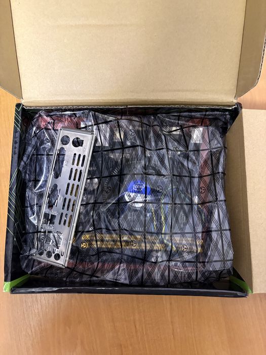 i3 7100 + biostar H110MDE + кулер комплект