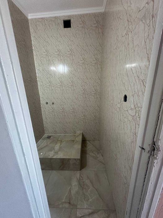 Продається простора квартира в центрі с. ШАБО!