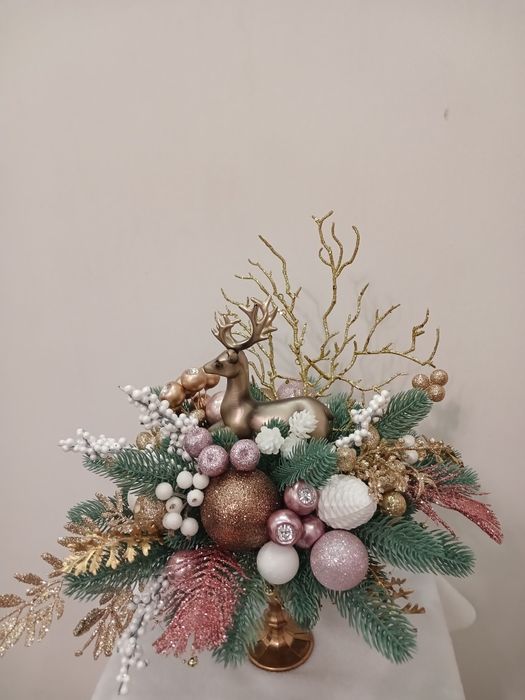 Новорічний декор.композиція з оленем