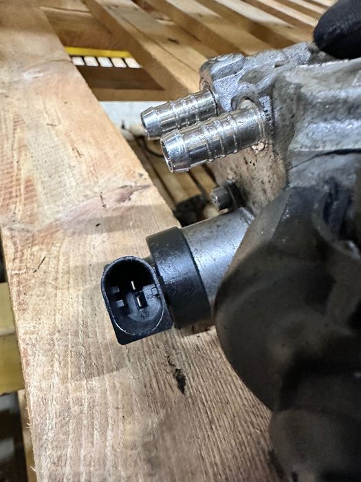 ТНВД Skoda SuperB Octavia. Паливний насос високого тиску Суперб