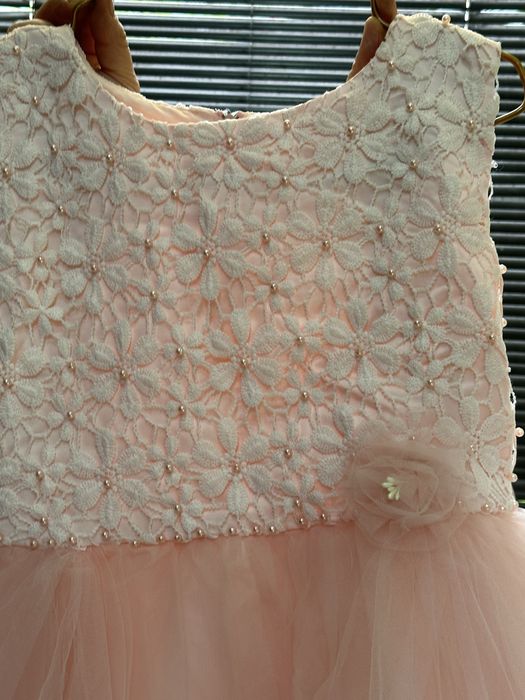 2 vestidos de crianca 14 anos para cerimonia , nao usados!