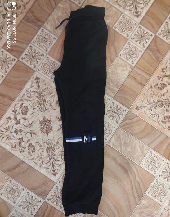 Спортивные штаны