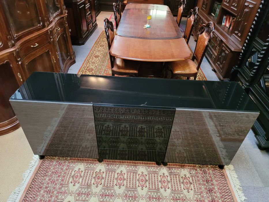 Aparador contemporâneo - Muito bom estado geral