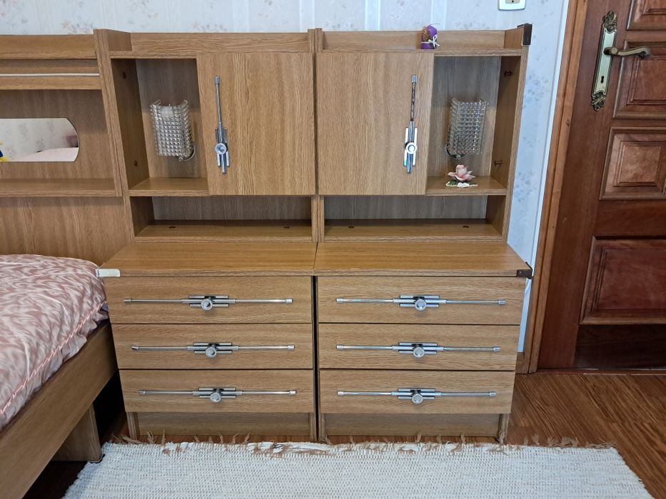 Cama de casal com colchão e estrado