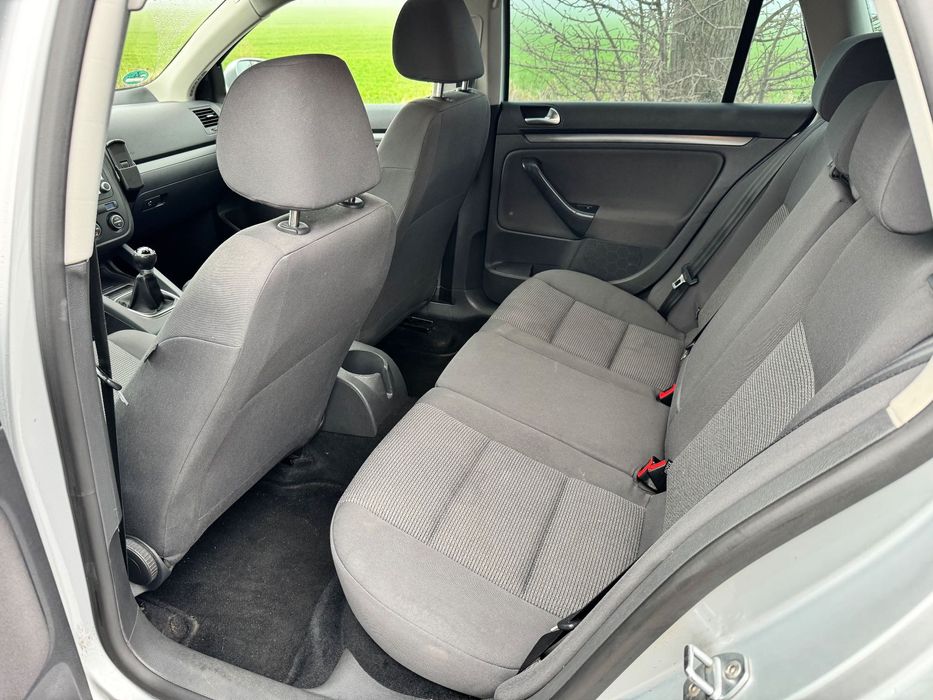 VW Golf V 1.6 MPI Idealny stan