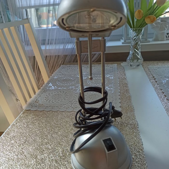 Lampka biurkowa srebrna