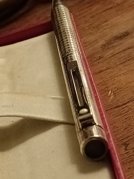 Canetas - esferográfica Sheaffer Targa em prata